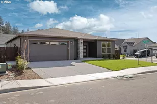 151 E Airedale Ave, La Center, WA 98629 - Photo 2