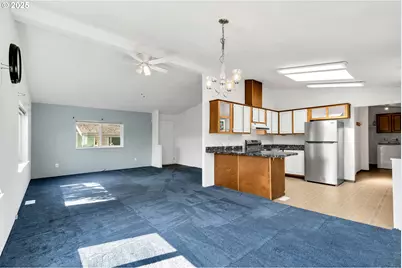 13216 NE 59th St #24, Vancouver, WA 98682 - Photo 8