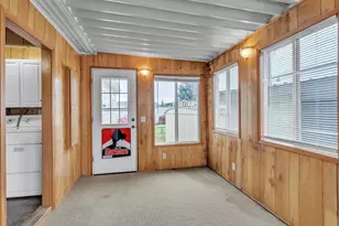 4230 Hazelgreen Rd NE, Salem, OR 97305 - Photo 36