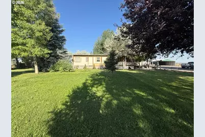 57366 N Rainbow Rd, Christmas Valley, OR 97641 - Photo 4