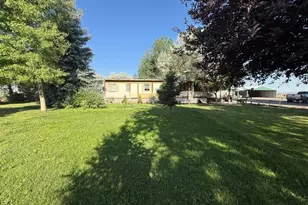 57366 N Rainbow Rd, Christmas Valley, OR 97641 - Photo 4
