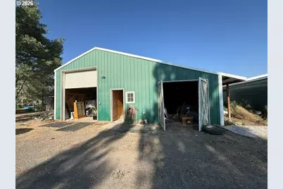 57366 N Rainbow Rd, Christmas Valley, OR 97641 - Photo 2