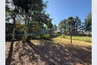 57366 N Rainbow Rd, Christmas Valley, OR 97641 - Photo 8