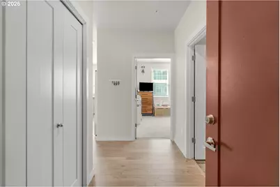 17126 SW Snowdale St #102, Beaverton, OR 97007 - Photo 6