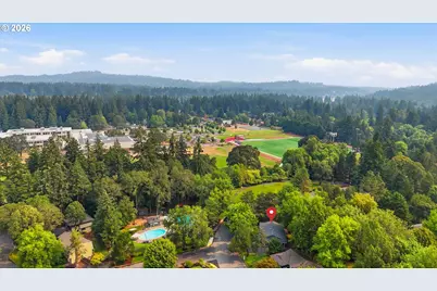 18280 Indian Creek Dr, Lake Oswego, OR 97035 - Photo 32