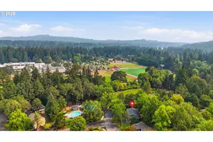 18280 Indian Creek Dr, Lake Oswego, OR 97035 - Photo 32