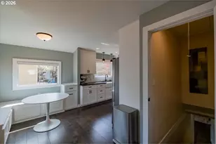 1905 SE Division St, Portland, OR 97202 - Photo 24