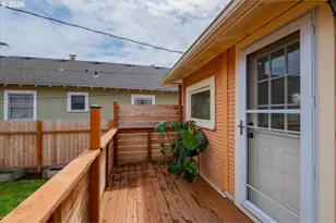 1905 SE Division St, Portland, OR 97202 - Photo 40