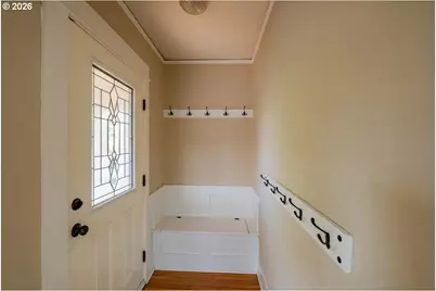 1905 SE Division St, Portland, OR 97202 - Photo 4