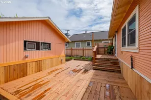 1905 SE Division St, Portland, OR 97202 - Photo 42