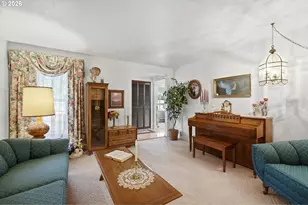 210 W 8th St, Lafayette, OR 97127 - Photo 8