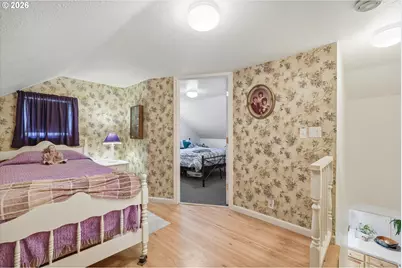 210 W 8th St, Lafayette, OR 97127 - Photo 20
