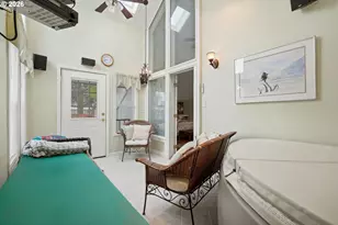 210 W 8th St, Lafayette, OR 97127 - Photo 28