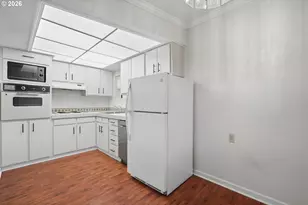 210 W 8th St, Lafayette, OR 97127 - Photo 38