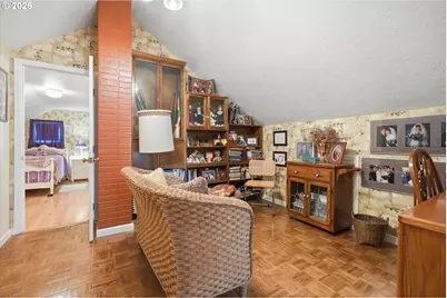 210 W 8th St, Lafayette, OR 97127 - Photo 22