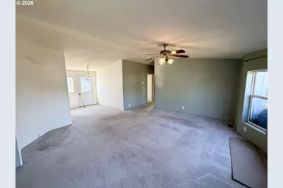 10413 F Ave, Island City, OR 97850 - Photo 2