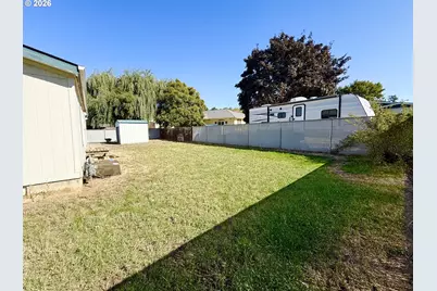 10413 F Ave, Island City, OR 97850 - Photo 16