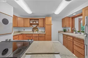 16062 SW Bridle Hills Dr, Beaverton, OR 97007 - Photo 8