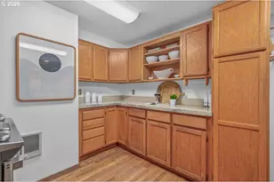 16062 SW Bridle Hills Dr, Beaverton, OR 97007 - Photo 10
