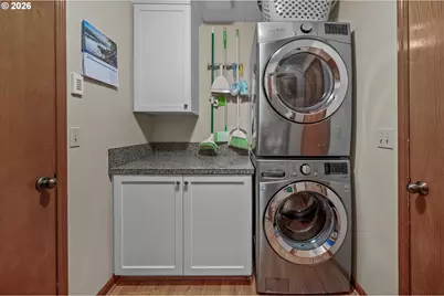 12329 SW 34th Ave, Portland, OR 97219 - Photo 16