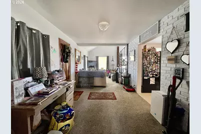 2519 Everett Ave, North Bend, OR 97459 - Photo 8