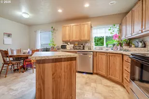 610 Vaughan Ln, Lebanon, OR 97355 - Photo 8