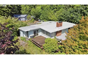 1159 E 1st Pl, Coquille, OR 97423 - Photo 1
