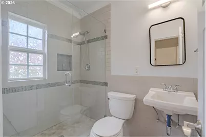 306 E 12th St #C, Vancouver, WA 98660 - Photo 22
