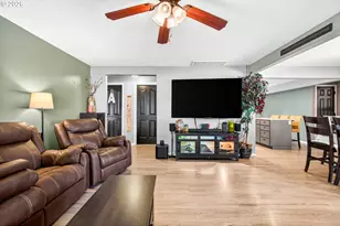 924 7th Ave, Sweet Home, OR 97386 - Photo 32