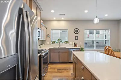 582 Fairway Estates Dr, Sutherlin, OR 97479 - Photo 16