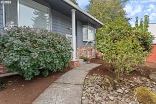 201 SE 176th Pl, Portland, OR 97233 - Photo 6