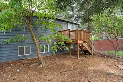 201 SE 176th Pl, Portland, OR 97233 - Photo 32