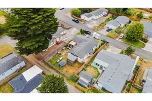 235 1st Ave, Coos Bay, OR 97420 - Photo 34