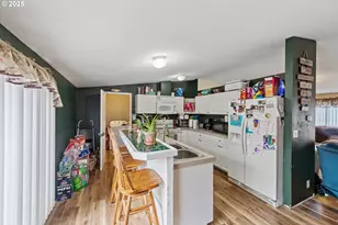 235 1st Ave, Coos Bay, OR 97420 - Photo 8