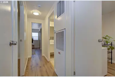 3909 E Fourth Plain Blvd #4, Vancouver, WA 98661 - Photo 18