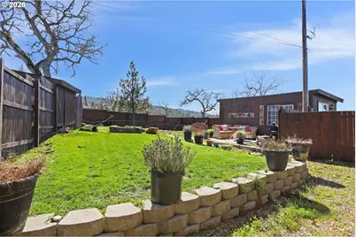 2505 Dry Creek Rd, Mosier, OR 97040 - Photo 28