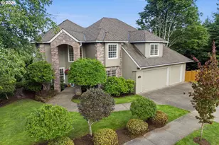 3390 Crescent Dr, West Linn, OR 97068 - Photo 2