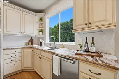 3390 Crescent Dr, West Linn, OR 97068 - Photo 24