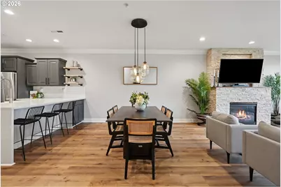 875 N Harbour Dr, Portland, OR 97217 - Photo 12