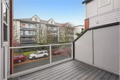 875 N Harbour Dr, Portland, OR 97217 - Photo 36