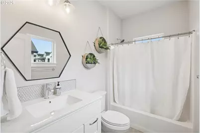 875 N Harbour Dr, Portland, OR 97217 - Photo 22