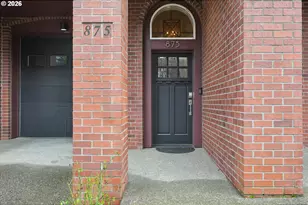 875 N Harbour Dr, Portland, OR 97217 - Photo 4