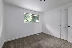 1060 Cowlitz View Ct, Castle Rock, WA 98611 - Photo 10