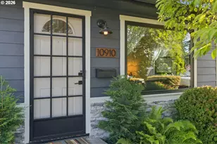 10910 NE Knott St, Portland, OR 97220 - Photo 4