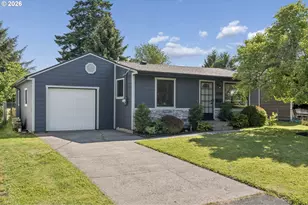 10910 NE Knott St, Portland, OR 97220 - Photo 2