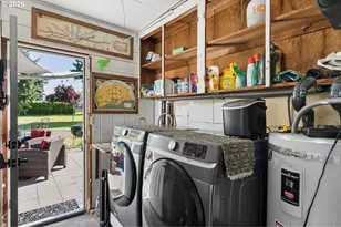 10910 NE Knott St, Portland, OR 97220 - Photo 20