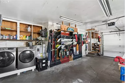 10910 NE Knott St, Portland, OR 97220 - Photo 18