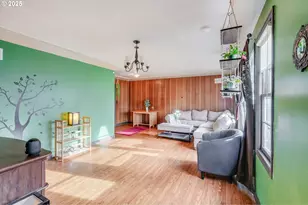 12413 SE Mill St, Portland, OR 97233 - Photo 4