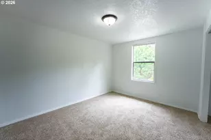 18427 SE Yamhill St, Portland, OR 97233 - Photo 18
