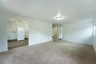 18427 SE Yamhill St, Portland, OR 97233 - Photo 12